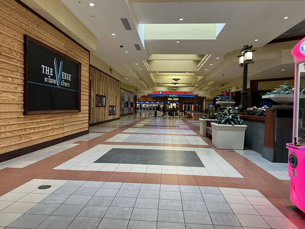 Lansing Mall - Aug 13 2022